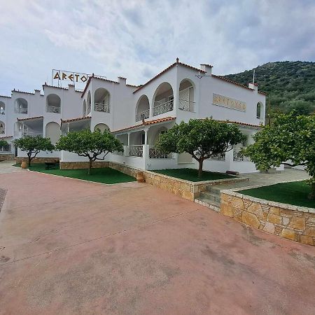 Aretousa Tolo Exterior photo