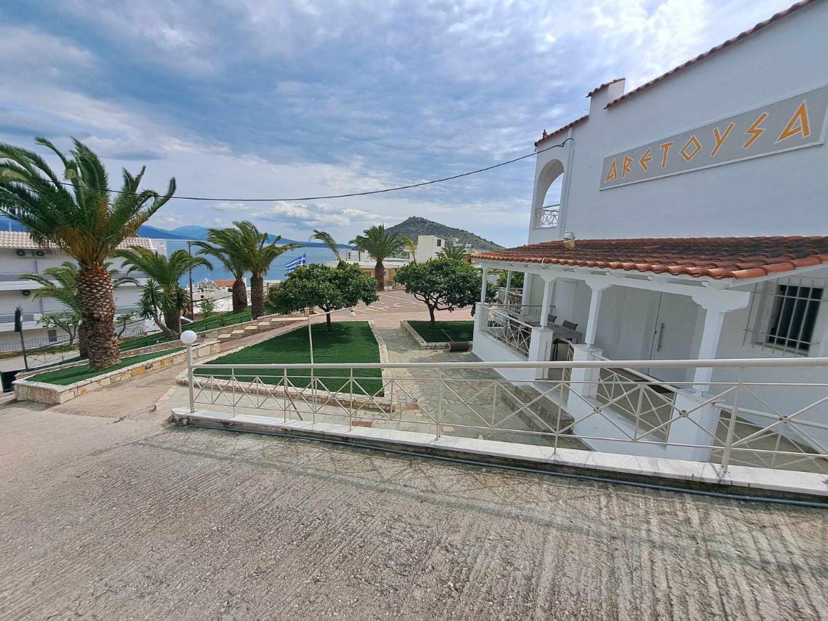 Aretousa Tolo Exterior photo