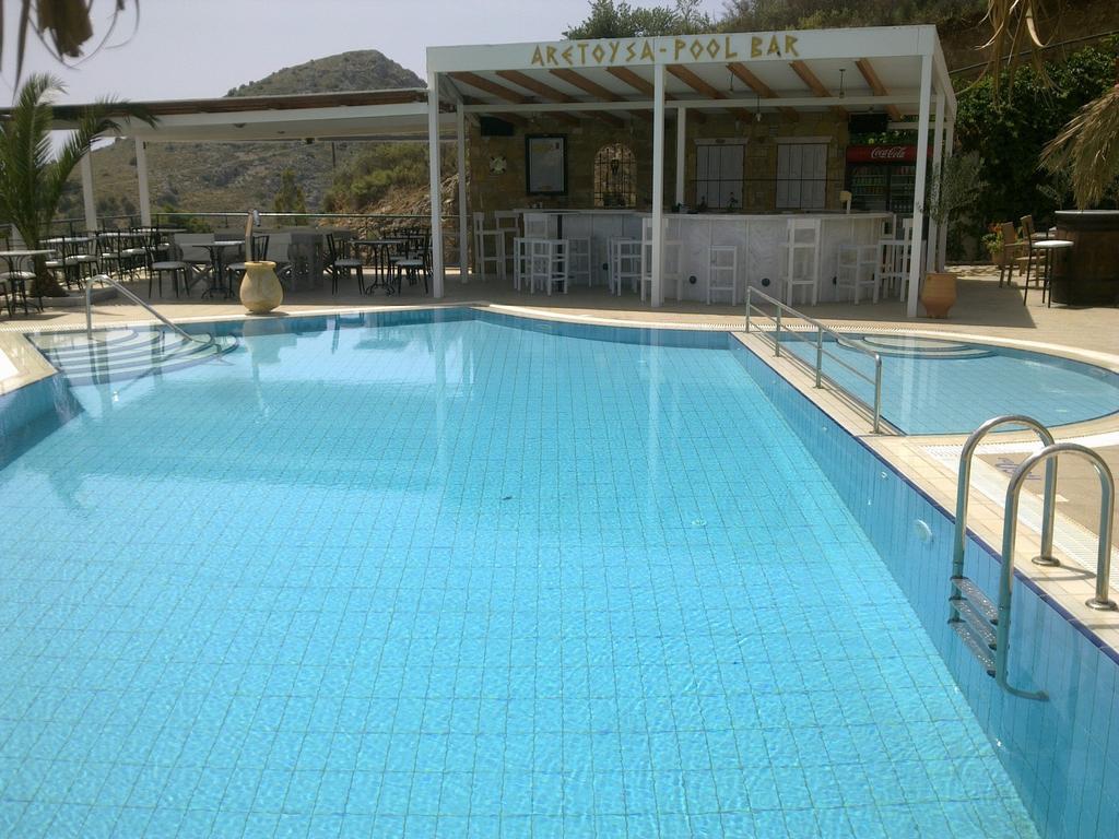 Aretousa Tolo Exterior photo