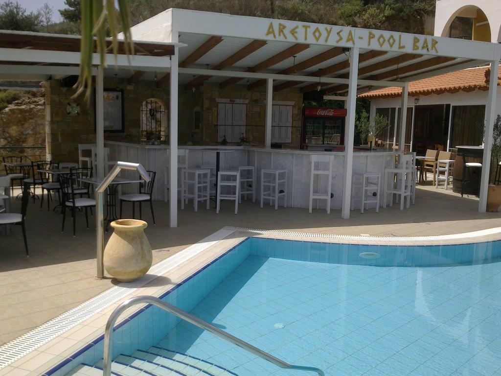Aretousa Tolo Exterior photo